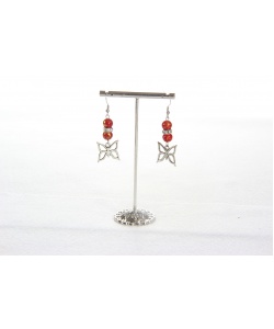 8_bis_-_boucle_doreille_argente_papillon_jade_teinte_rouge_et_strass_10_euros