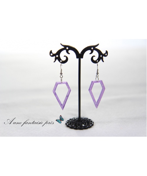 1347_-_boucle_doreille_argent_acier_inoxydable_triangle_mauve_paillet_rsine_12_euros